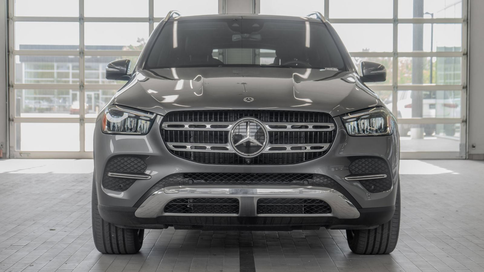 Used 2025 Mercedes-Benz GLE 450e 4MATIC image 11