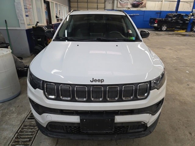 Used 2022 Jeep Compass Latitude image 8