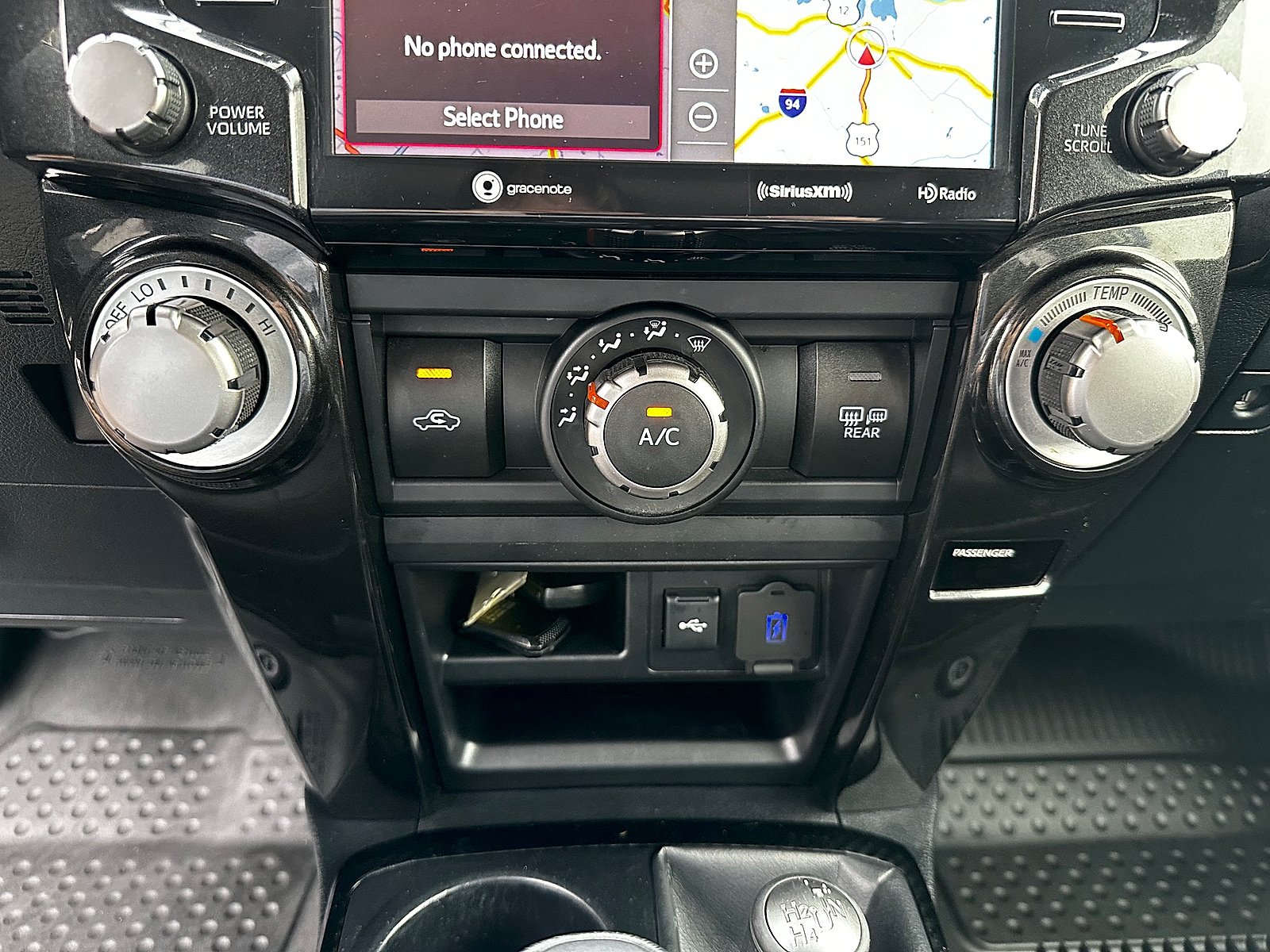 Used 2021 Toyota 4Runner Venture w/ Moonroof Package AWD/4WD image 18