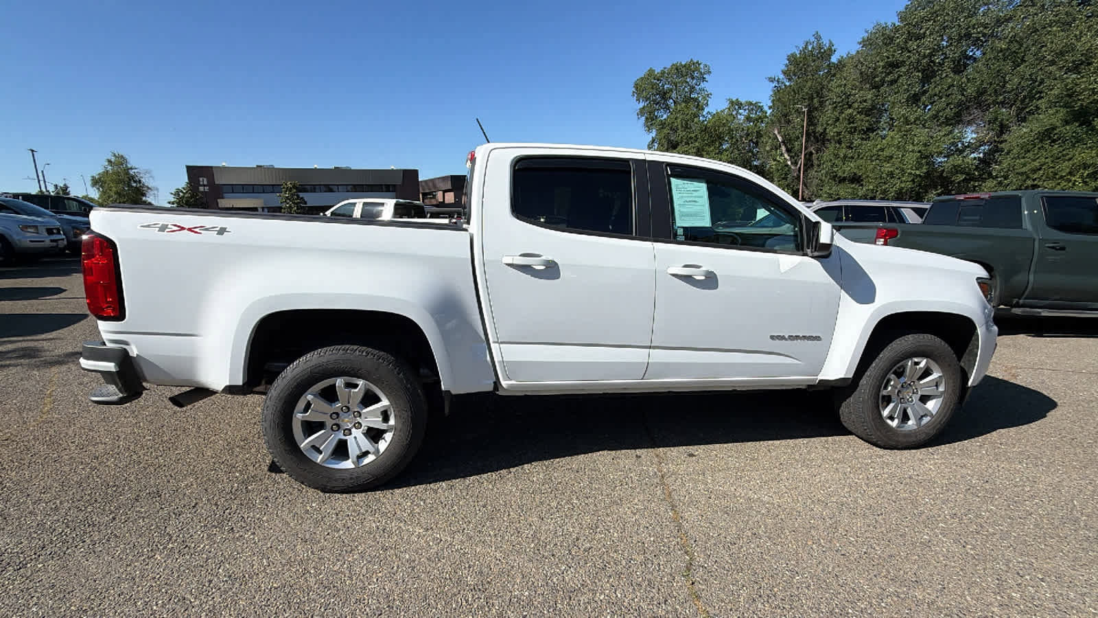 Used 2021 Chevrolet Colorado LT w/ LT Convenience Package AWD/4WD image 4