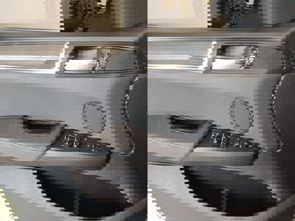 Used 2016 BMW X3 xDrive28i image 17