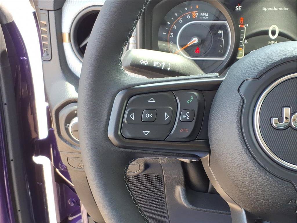 New 2026 Jeep Gladiator Sport AWD/4WD image 12