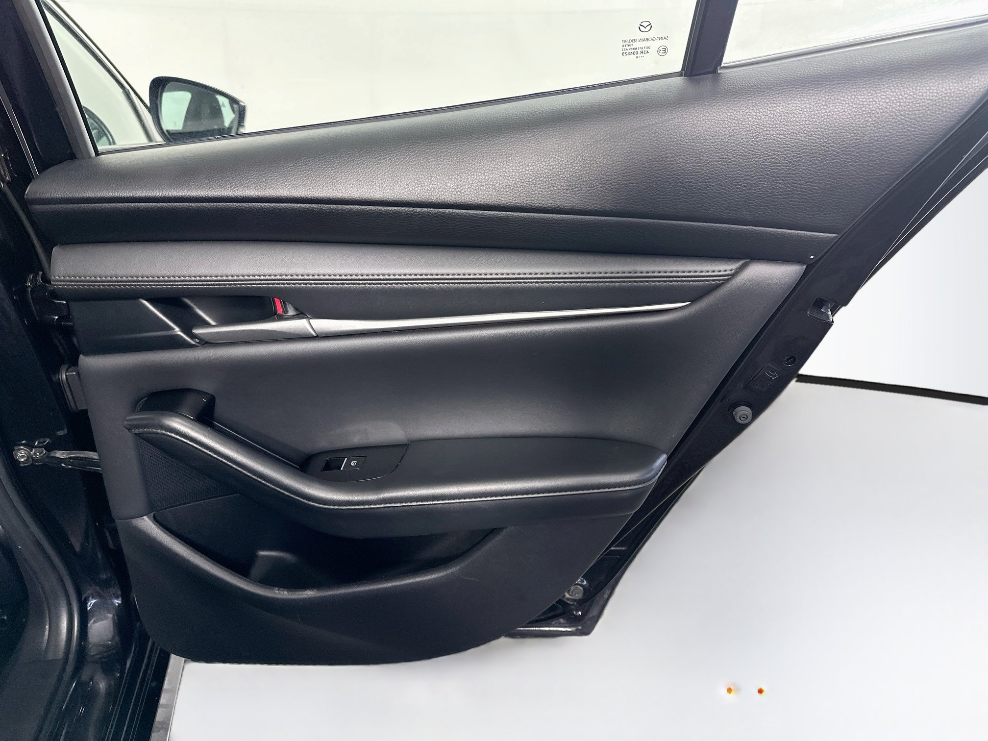 Used 2024 MAZDA MAZDA3 s FWD image 29
