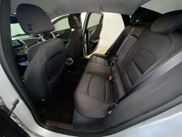 Used 2018 Chevrolet Malibu RS w/ Driver Confidence Package FWD image 19