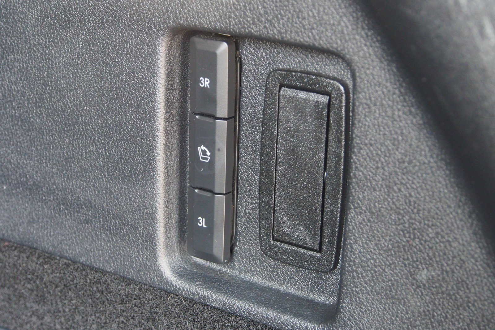 Used 2024 Lincoln Aviator Reserve w/ Equipment Group 201A RWD image 20