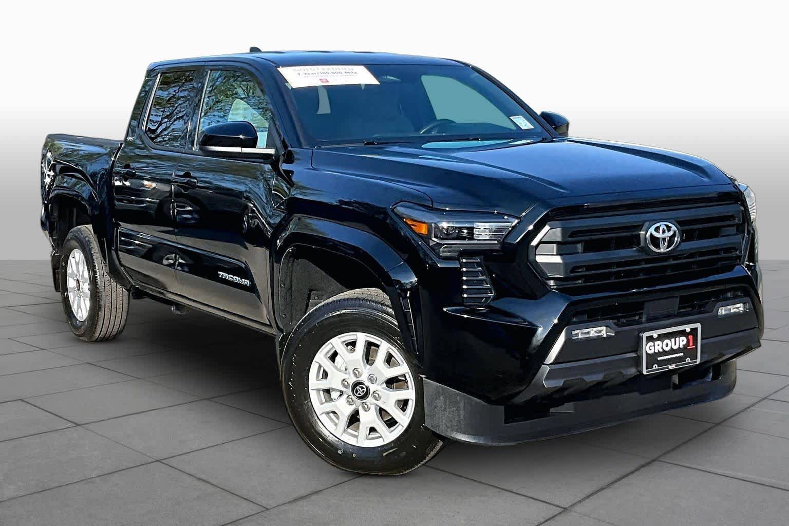 Used 2026 Toyota Tacoma SR5 AWD/4WD image 3