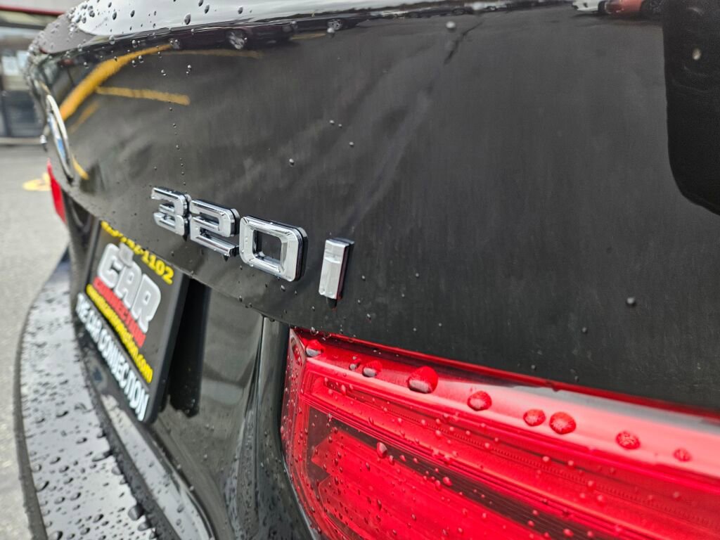 Used 2018 BMW 320i xDrive Sedan image 17