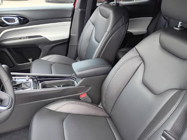 New 2026 Jeep Compass Limited AWD/4WD image 12