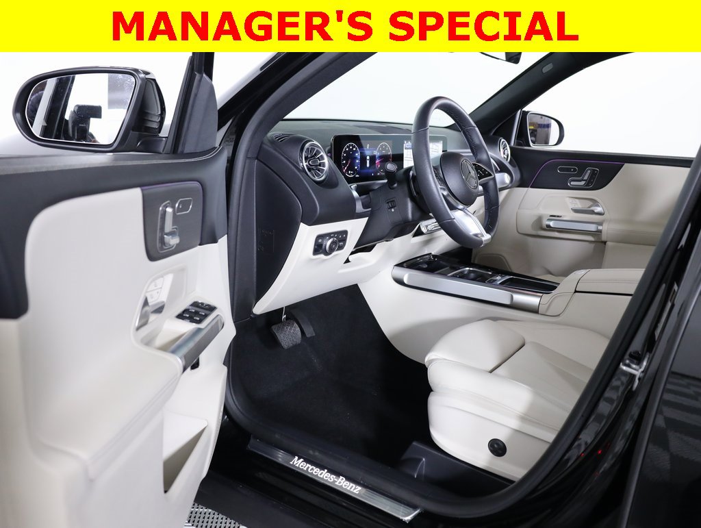 Certified 2025 Mercedes-Benz GLB 250 4MATIC image 31