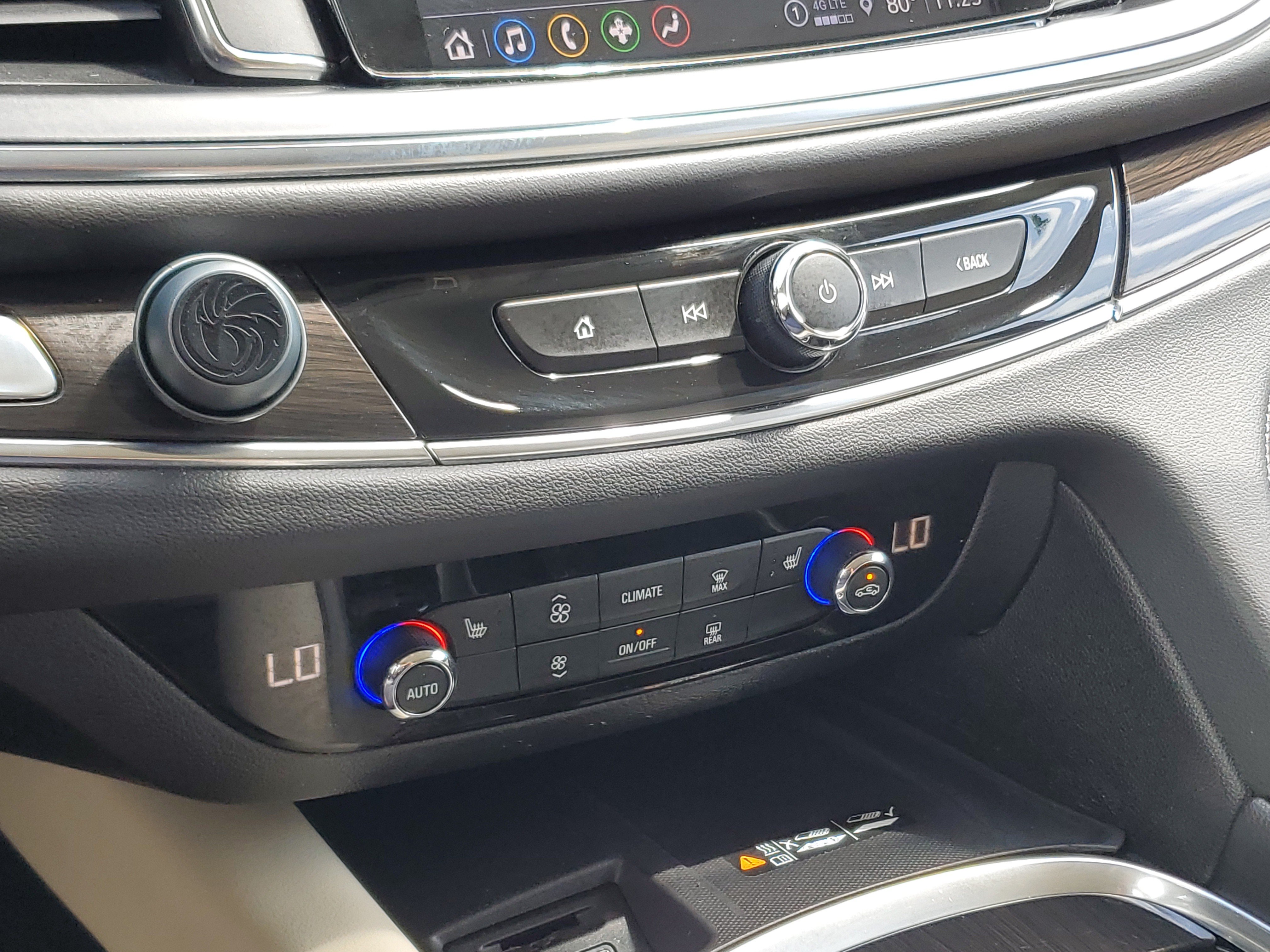 Certified 2024 Buick Enclave Essence w/ Technology Package FWD image 29