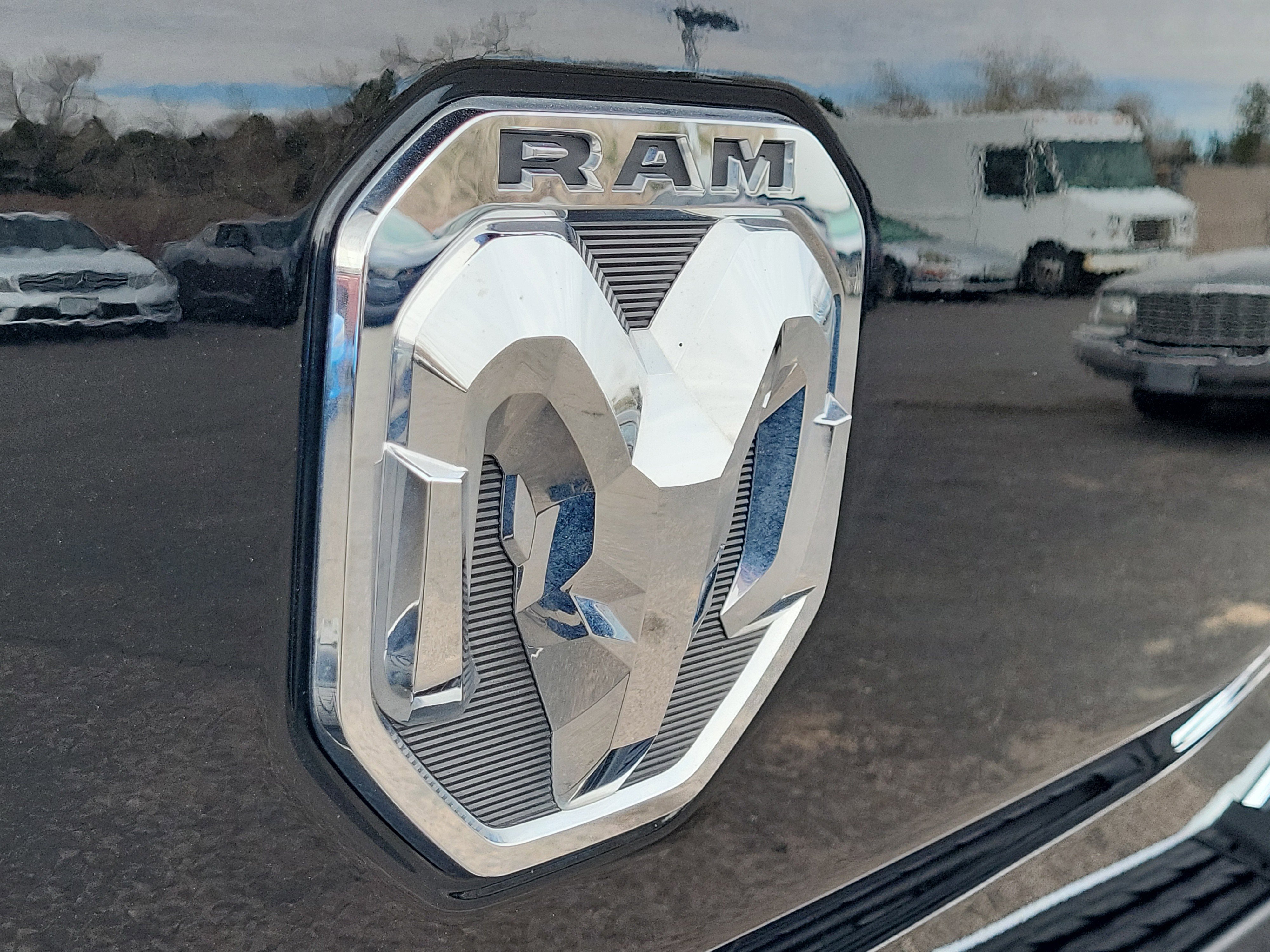 Used 2024 RAM 2500 Big Horn w/ Bed Utility Group image 17