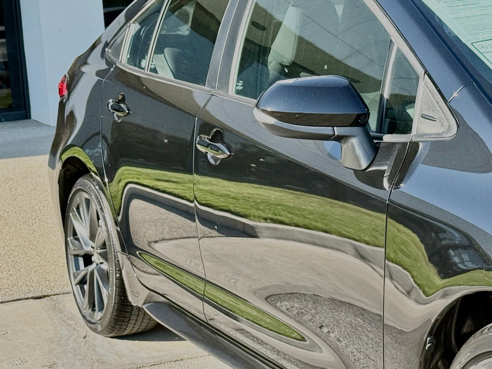 Used 2023 Toyota Corolla SE FWD image 9