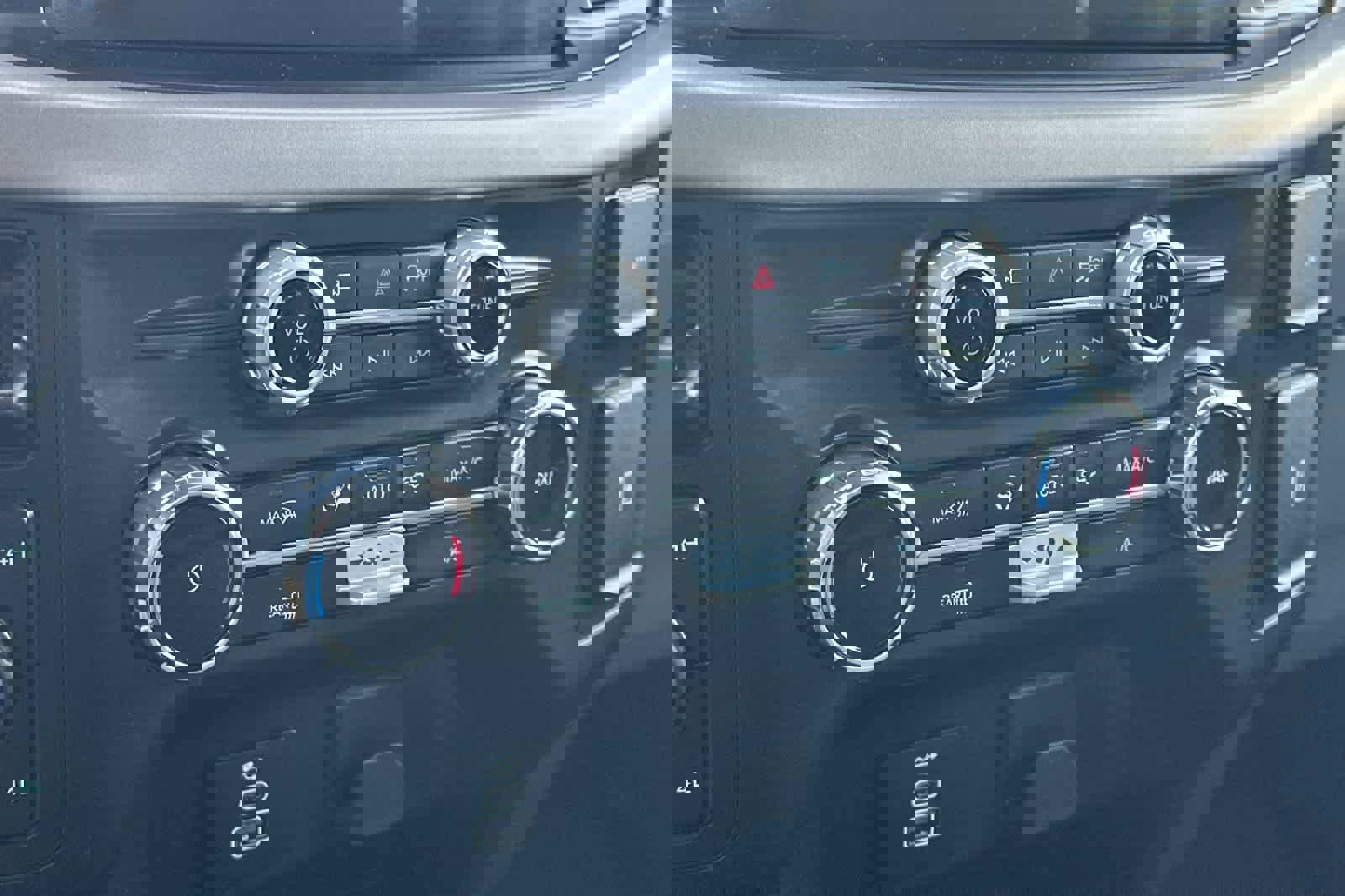 Certified 2025 Ford F150 XLT w/ Equipment Group 301A Standard image 18