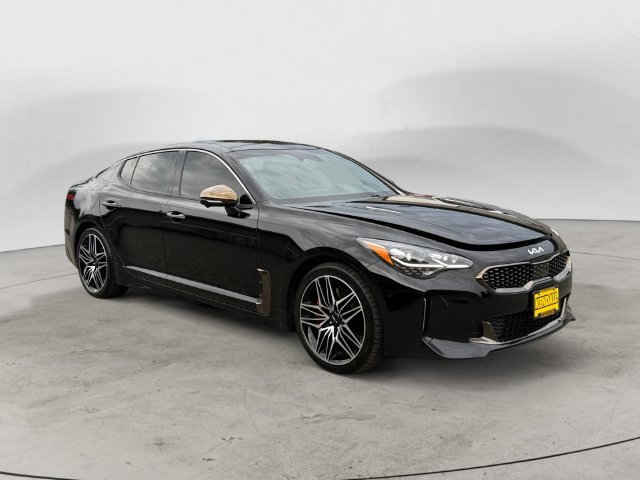 Used 2022 Kia Stinger GT2 AWD/4WD image 3