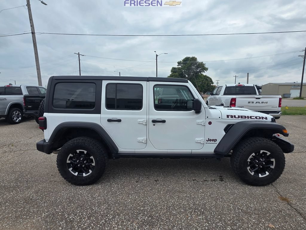 Used 2025 Jeep Wrangler Unlimited Rubicon AWD/4WD image 5