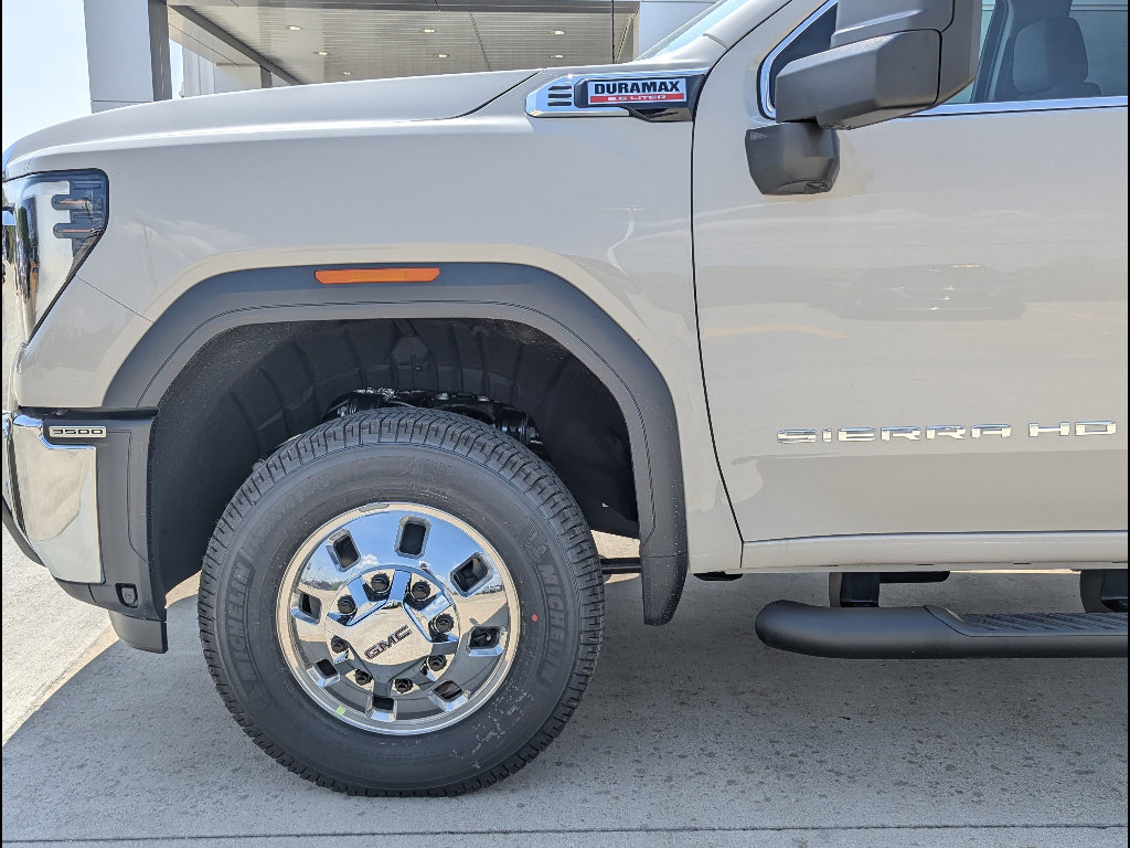 New 2026 GMC Sierra 3500 SLE w/ SLE Value Package AWD/4WD image 10