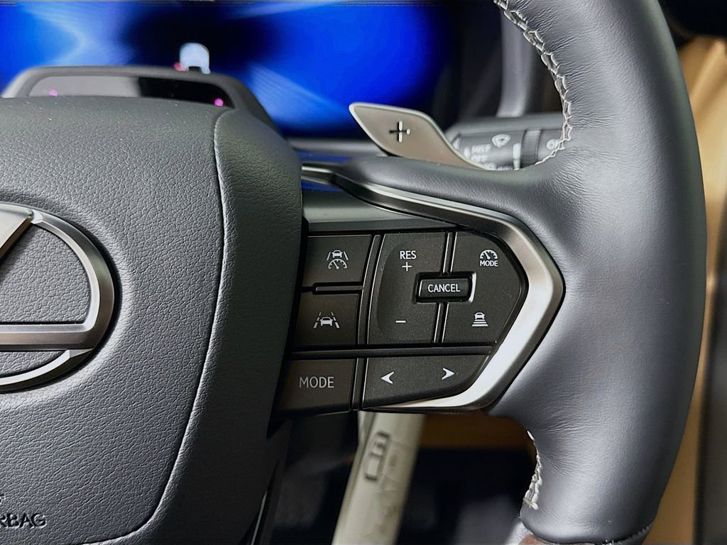 New 2026 Lexus LX 700h Luxury image 12