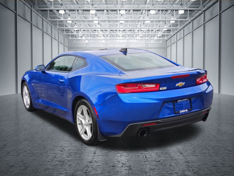 Certified 2018 Chevrolet Camaro LT RWD image 11