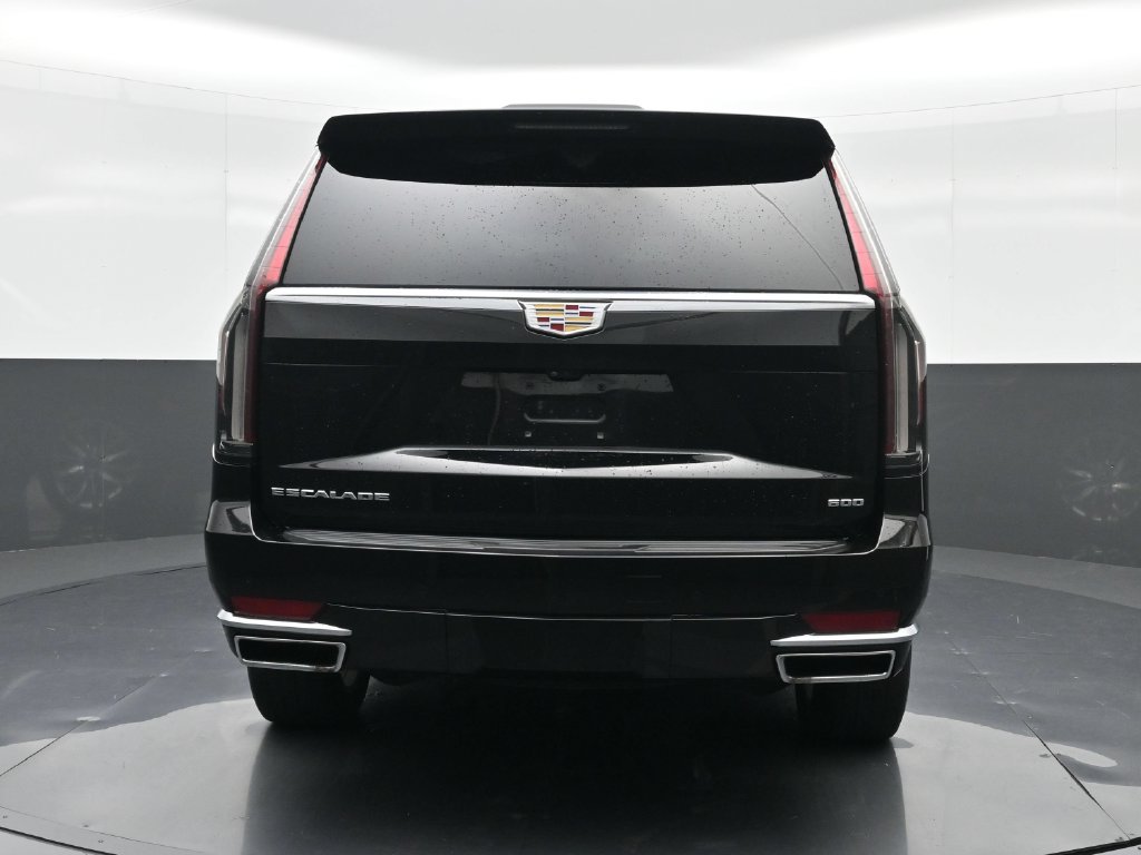 Used 2024 Cadillac Escalade Premium Luxury RWD image 7