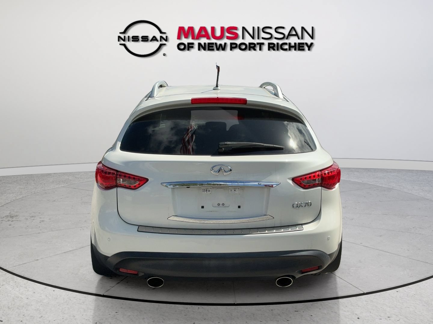 Used 2017 INFINITI QX70 2WD w/ Premium Package image 9