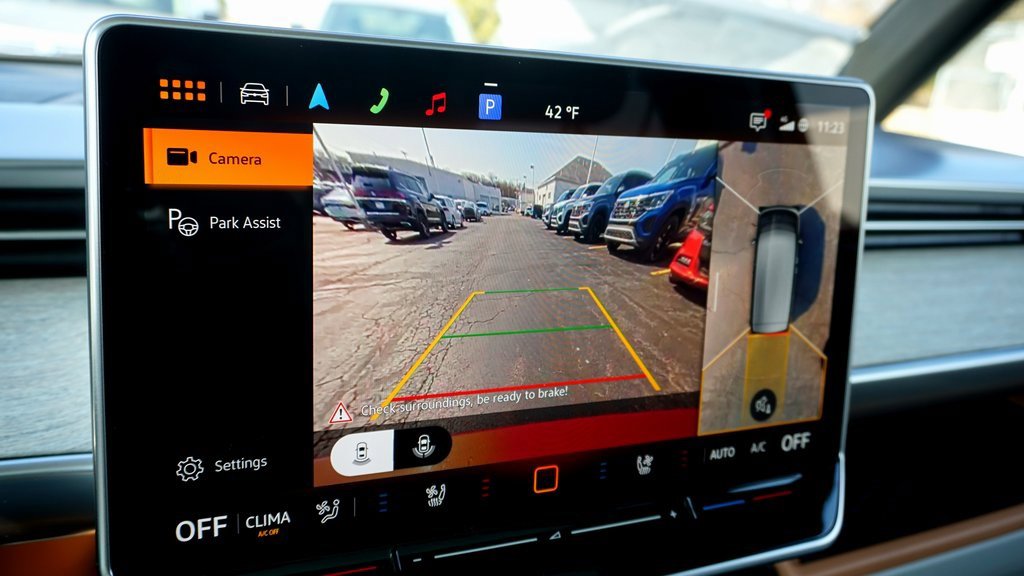 New 2025 Volkswagen ID. Buzz 1st Edition image 23