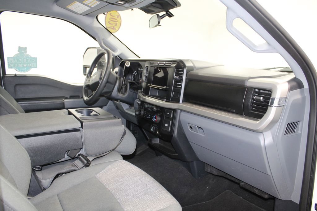 Used 2024 Ford F250 XLT image 31