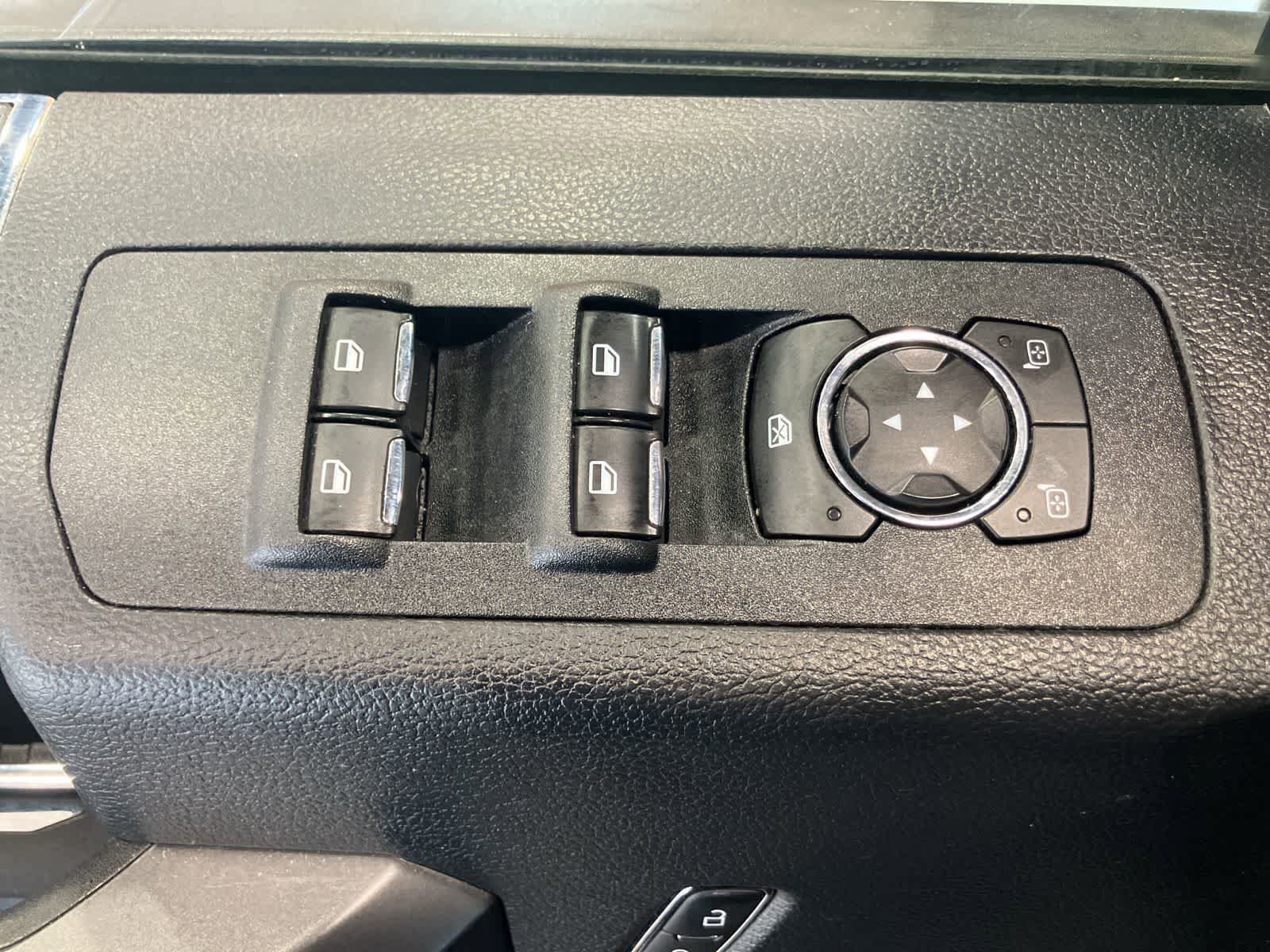 Used 2019 Ford F150 XLT w/ Equipment Group 302A Luxury AWD/4WD image 13