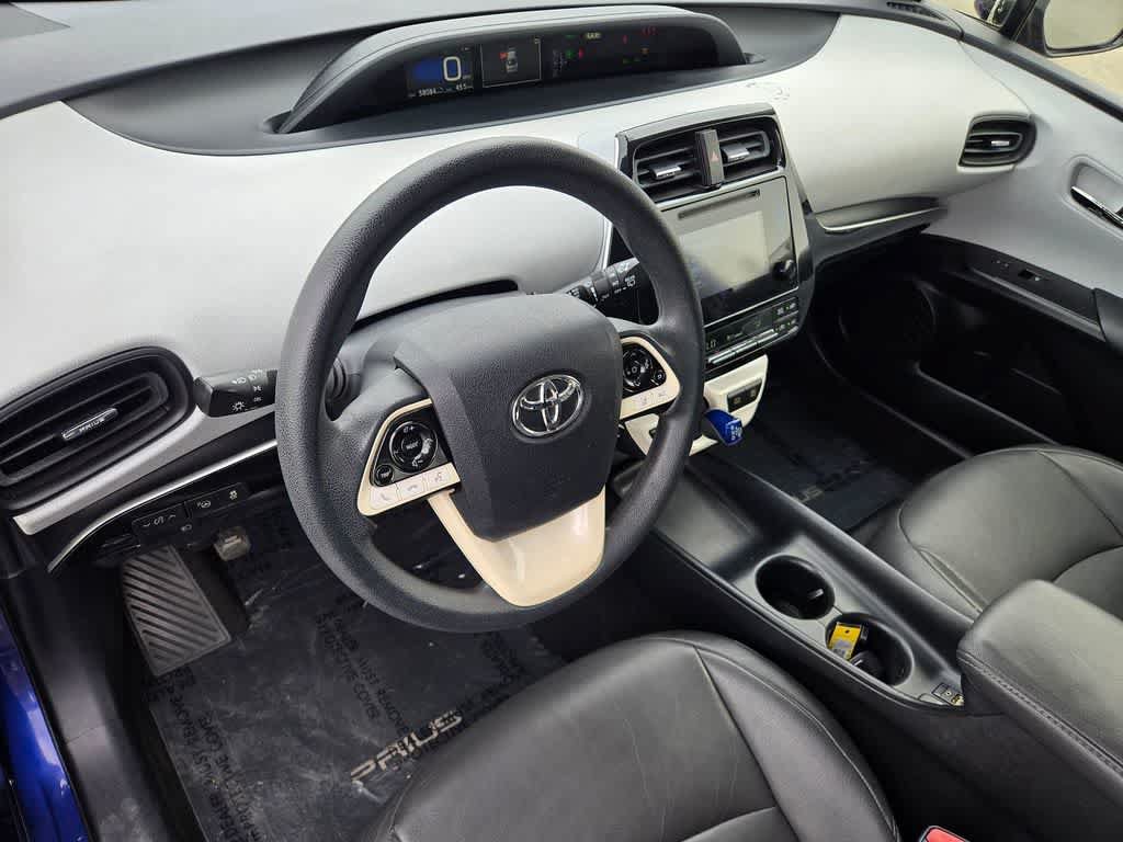 Used 2017 Toyota Prius Two w/ Prius Two Safety Plus Package FWD image 10