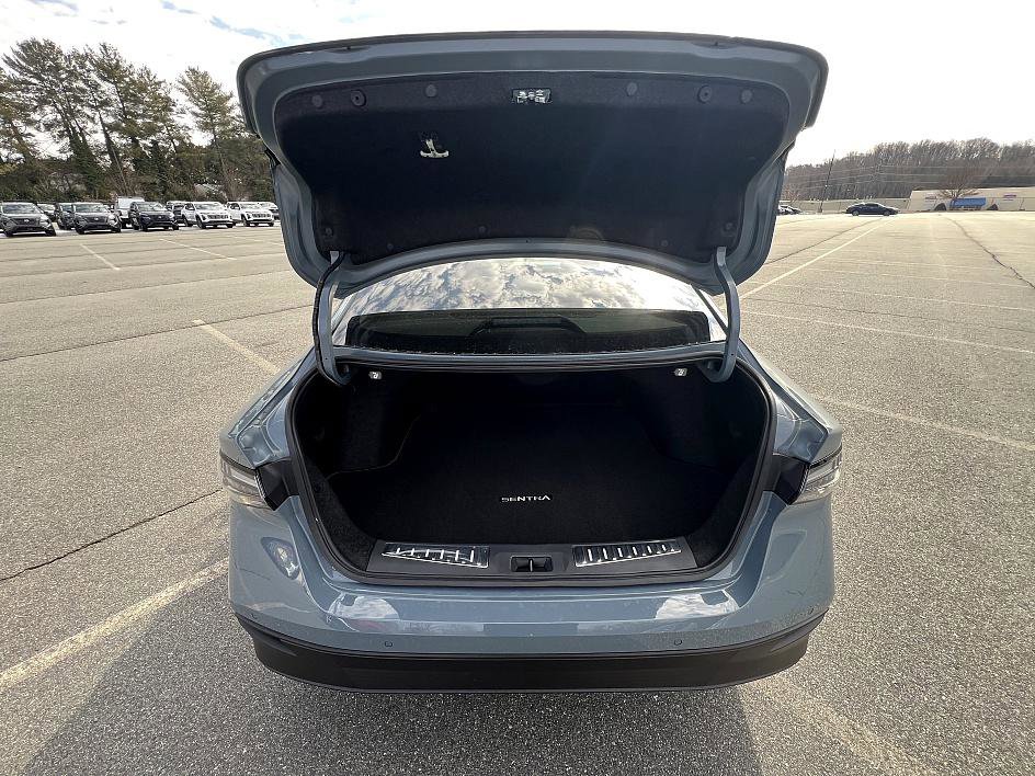 New 2026 Nissan Sentra SL w/ Floor Mat Package image 31
