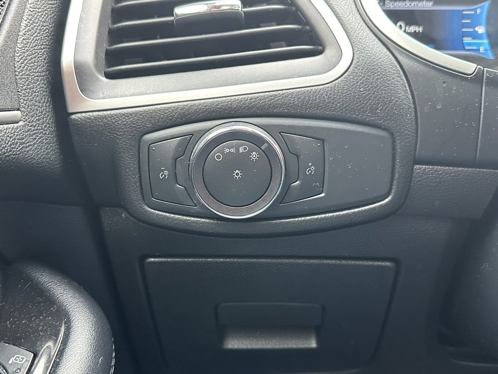 Used 2015 Ford Edge SEL w/ Canadian Touring Package image 25