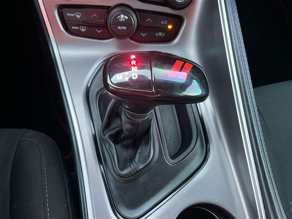 Used 2022 Dodge Challenger R/T Scat Pack w/ Driver Convenience Group RWD image 17