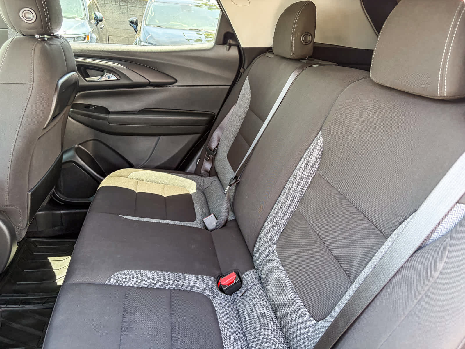 Used 2021 Chevrolet TrailBlazer LT FWD image 17
