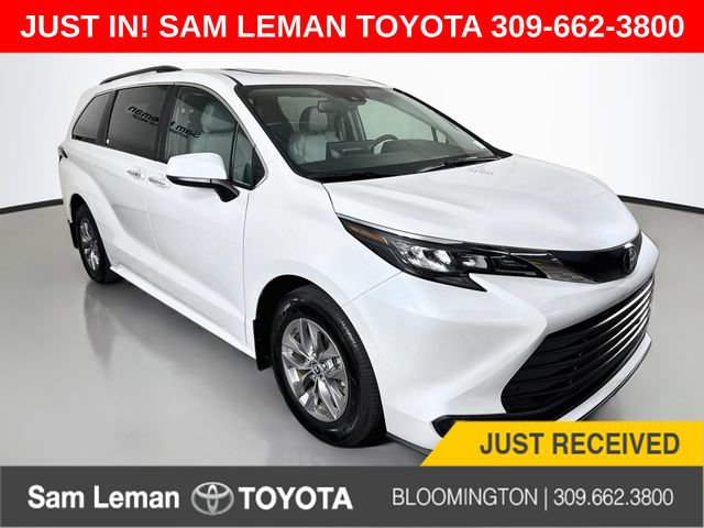 Used 2025 Toyota Sienna XLE