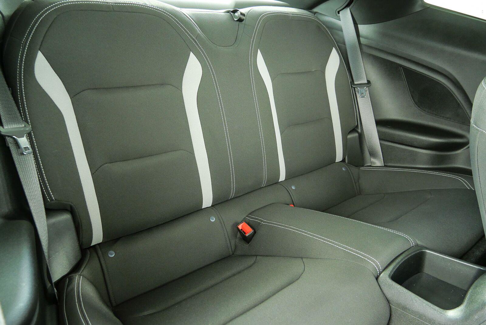 Used 2021 Chevrolet Camaro LT RWD image 18
