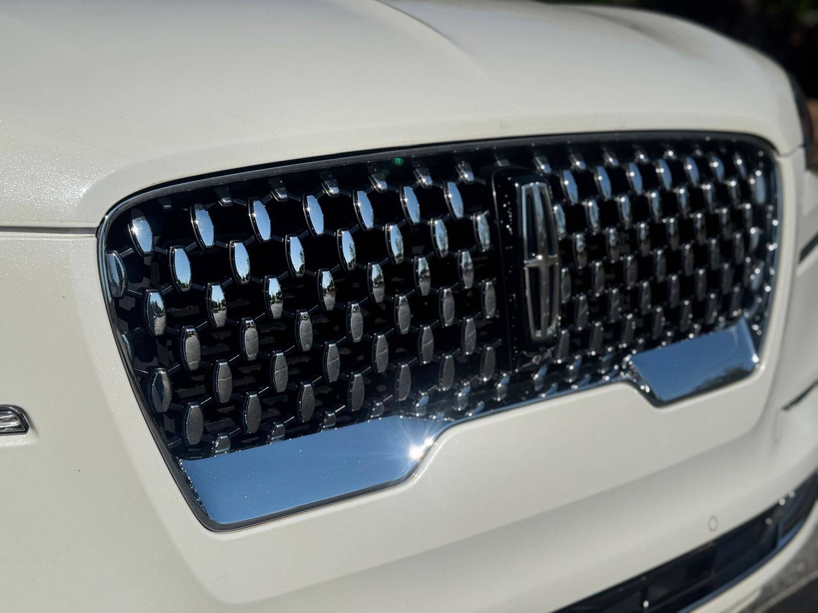 Used 2022 Lincoln Aviator Black Label w/ Dynamic Handling Package AWD/4WD image 16