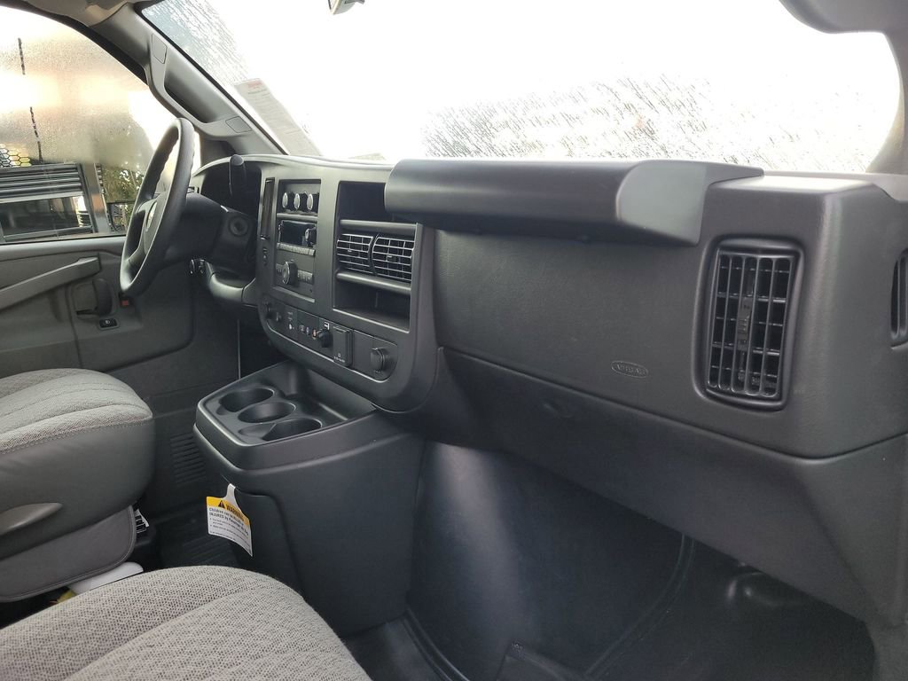 New 2025 Chevrolet Express 3500 w/ Power Convenience Package image 18