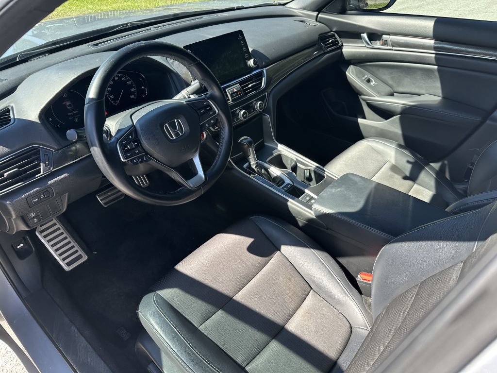 Used 2018 Honda Accord Sport image 7