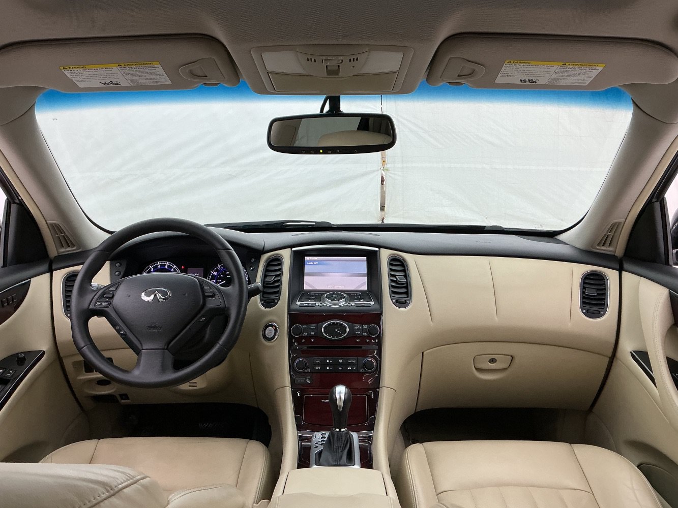 Used 2016 INFINITI QX50 AWD w/ Premium Package image 28
