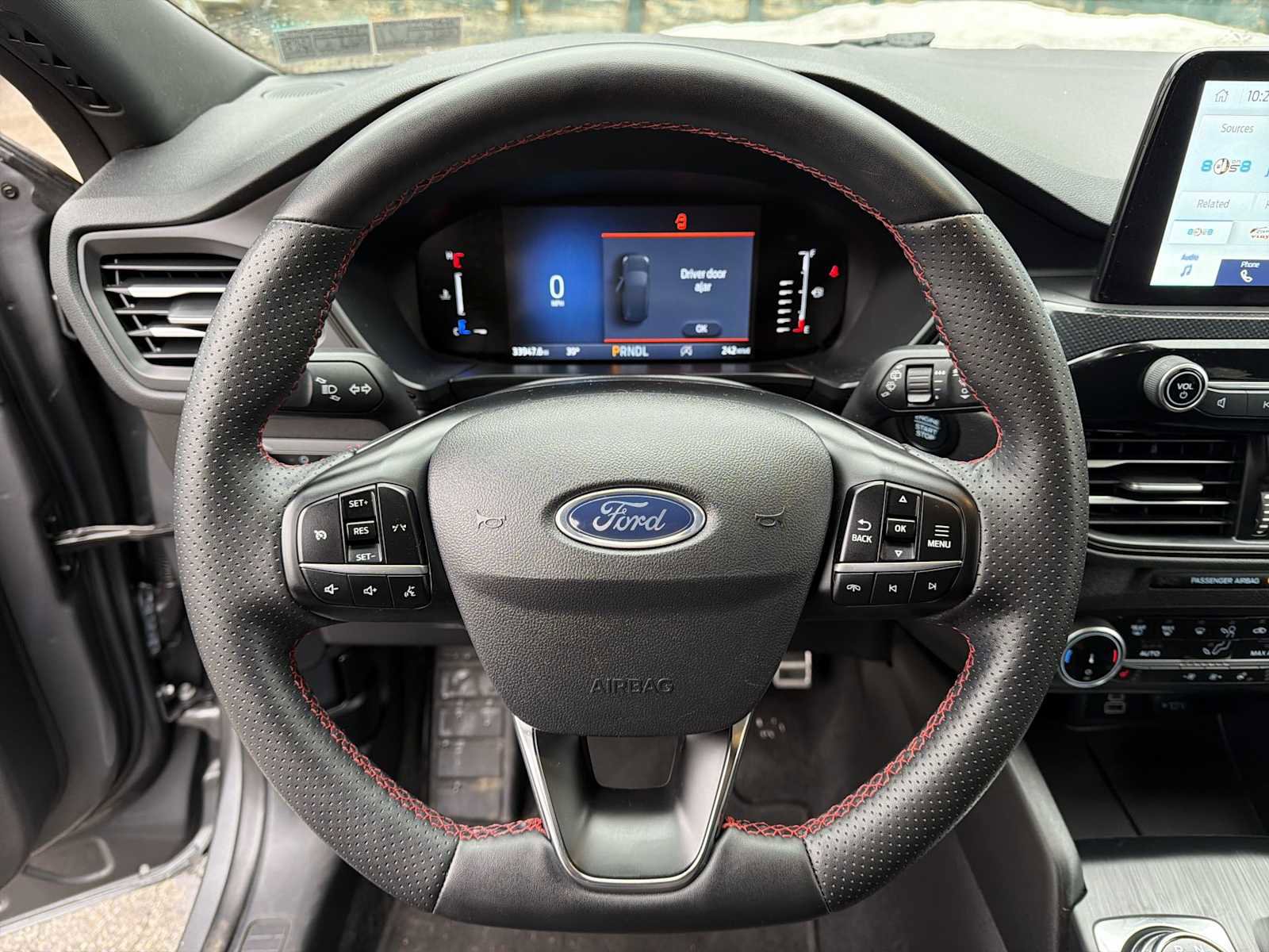 Used 2024 Ford Escape ST-Line image 11