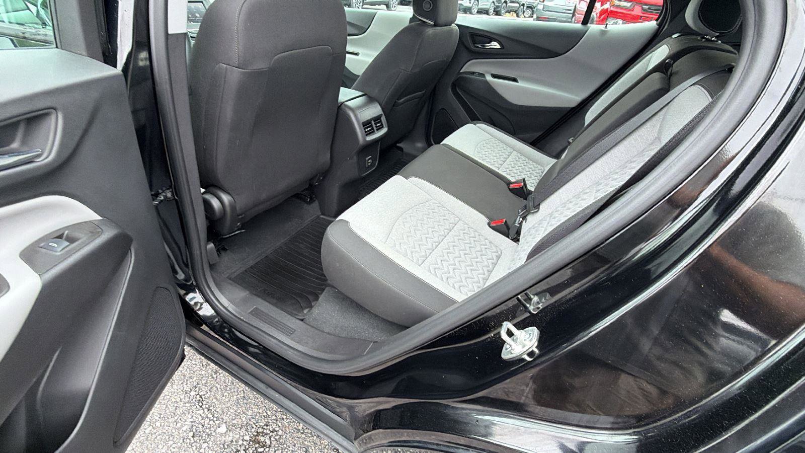 Certified 2024 Chevrolet Equinox LS w/ Midnight Edition FWD image 20