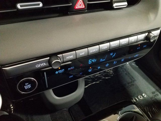 Certified 2025 Hyundai Ioniq 5 SEL image 8
