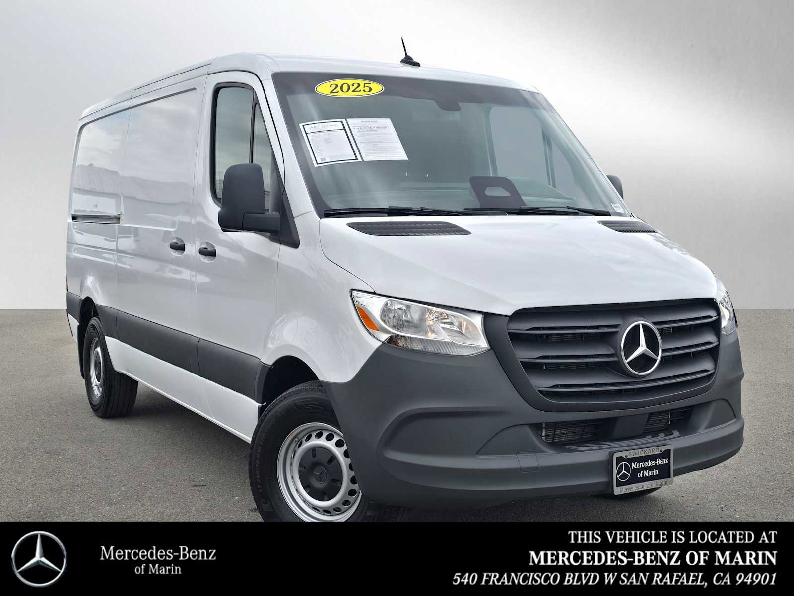 Used 2025 Mercedes-Benz Sprinter 2500 image 1