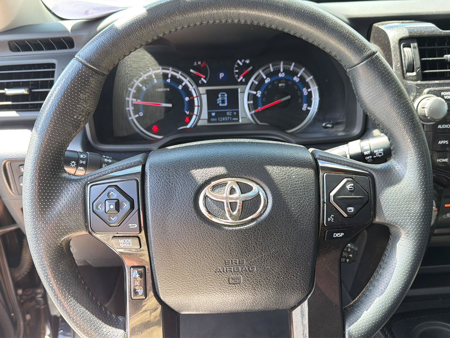 Used 2018 Toyota 4Runner TRD Off-Road Premium AWD/4WD image 20