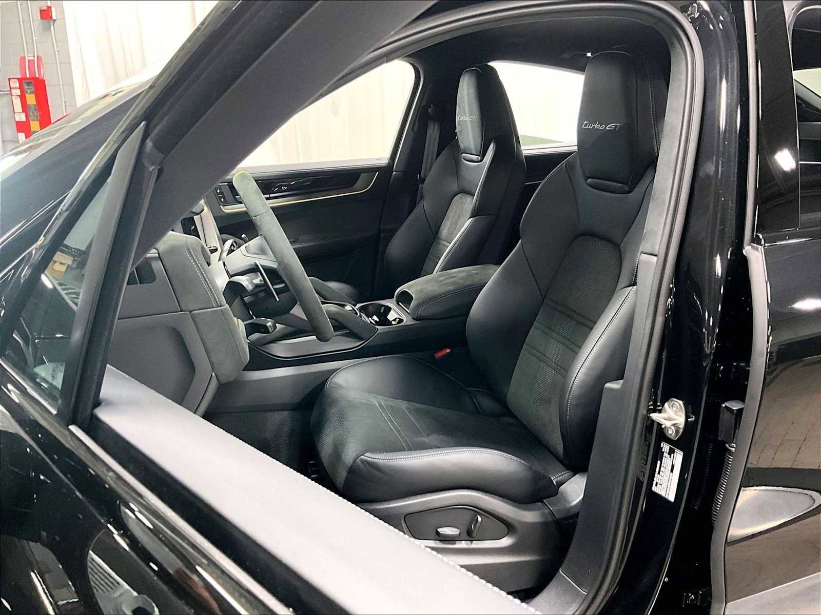 New 2026 Porsche Cayenne Turbo GT image 5