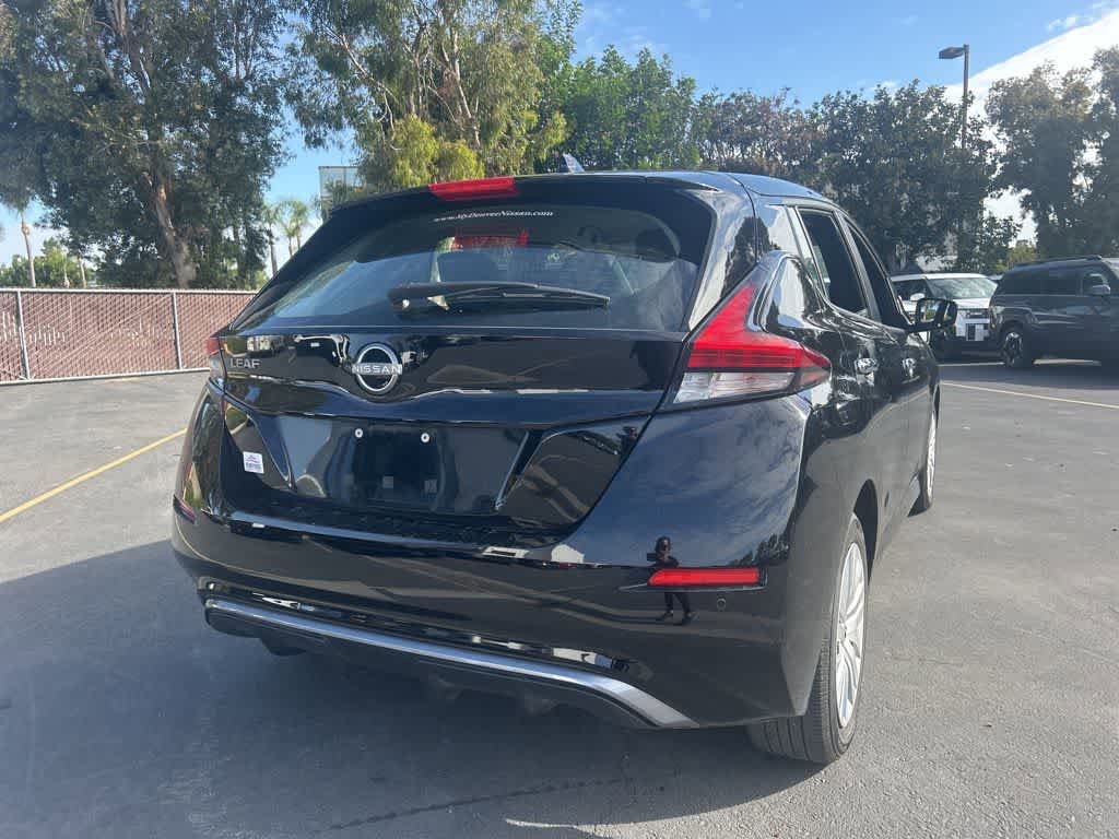 Used 2025 Nissan Leaf S FWD image 3