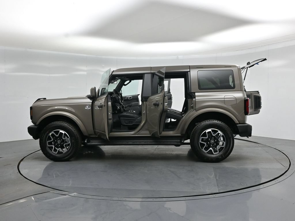 New 2026 Ford Bronco Outer Banks AWD/4WD image 34