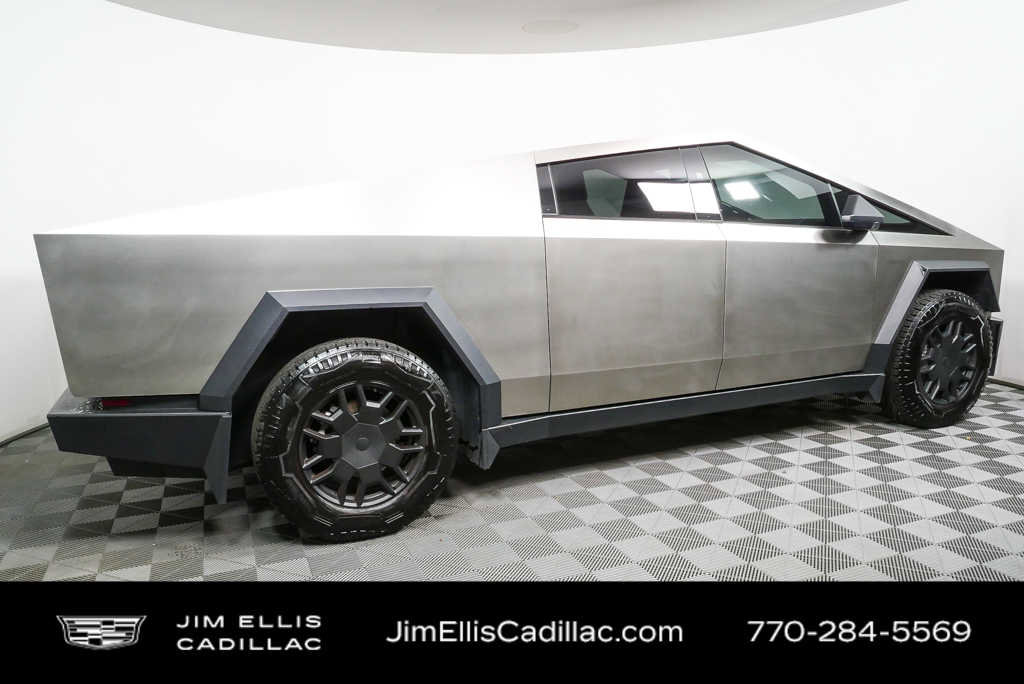 Used 2024 Tesla Cybertruck AWD Crew Cab image 2