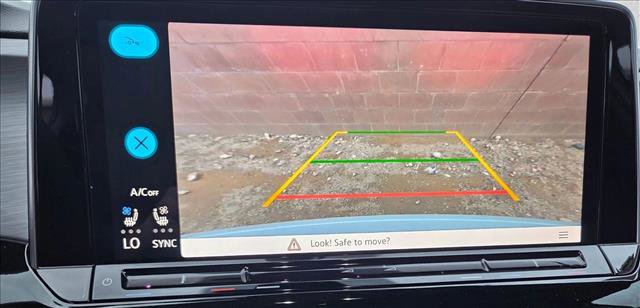 New 2026 Volkswagen Atlas Cross Sport SE image 12