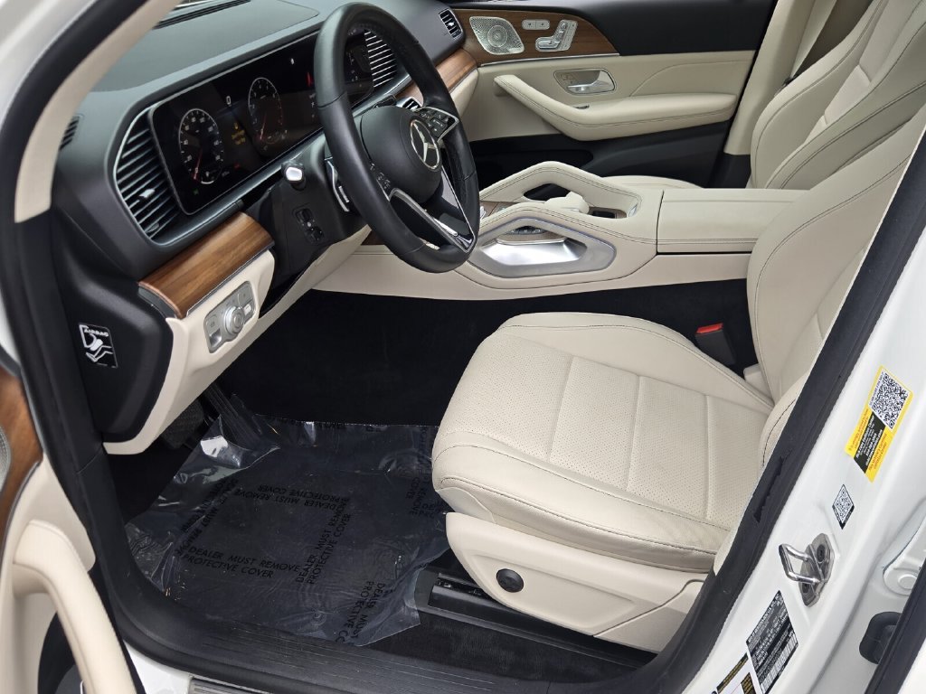 Used 2025 Mercedes-Benz GLE 350 4MATIC image 11
