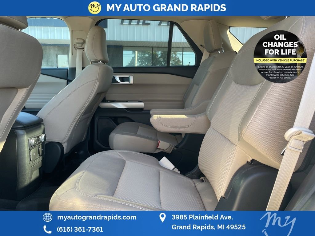 Used 2022 Ford Explorer XLT w/ Class IV Trailer Tow Package image 11